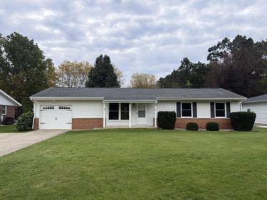 384 Maple Street, Coloma, MI 49038