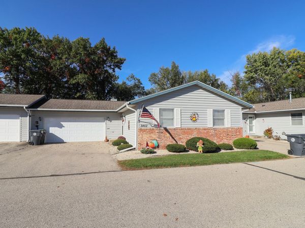 3462 Woodbridge Ct, La Crosse, WI 54601