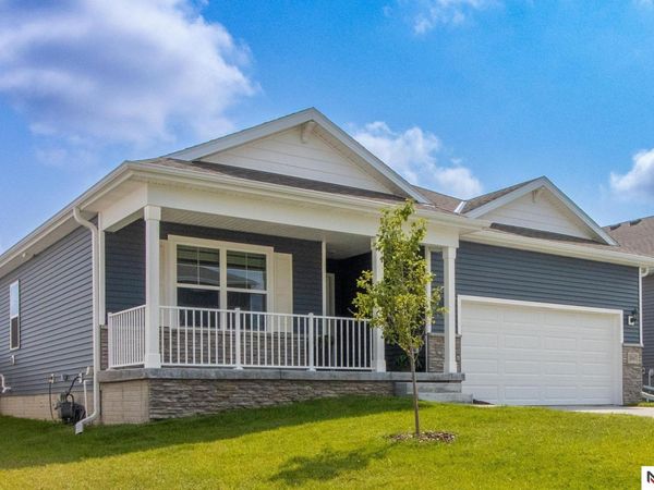 20467 Swallowtail Street, Gretna, NE 68028