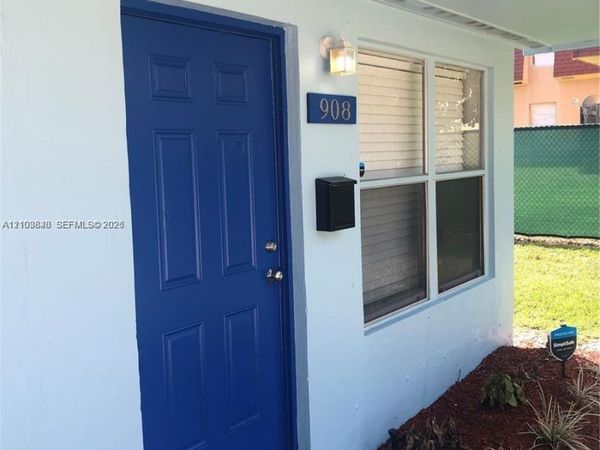 906 Greenbriar Dr , Unit 908, Lake Park, FL 33403