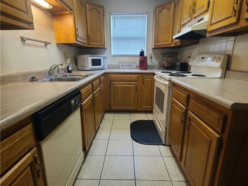 3124 Valerie Arms Drive, Dayton, OH 45405 Photo 4