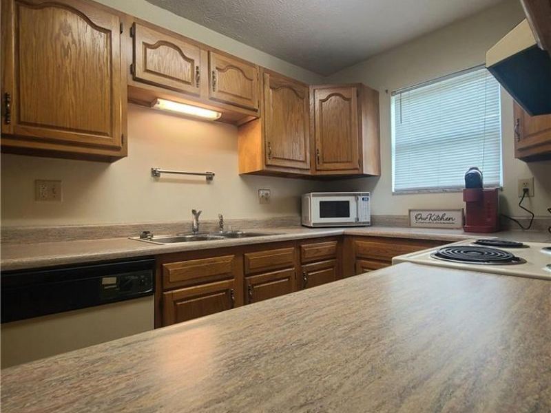 3124 Valerie Arms Drive, Dayton, OH 45405 Photo 5