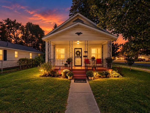 1004 Hester Avenue , Centralia, IL 62801