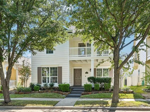 1009 Wenk Drive, Savannah, TX 76227