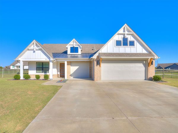8913 N 63rd Avenue E, Owasso, OK 74055