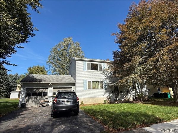 610 Persons Street , East Aurora, NY 14052
