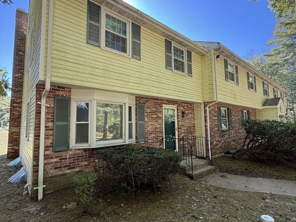 21 Meadowbrook Ln, Unit 21, Easton, MA 02375