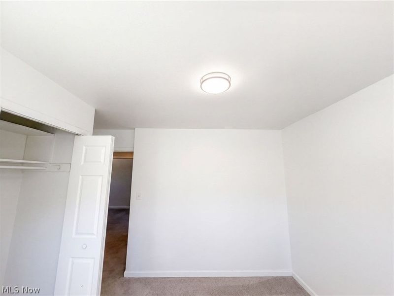 9022 Manorford Drive, Cleveland, OH 44130 Photo 12