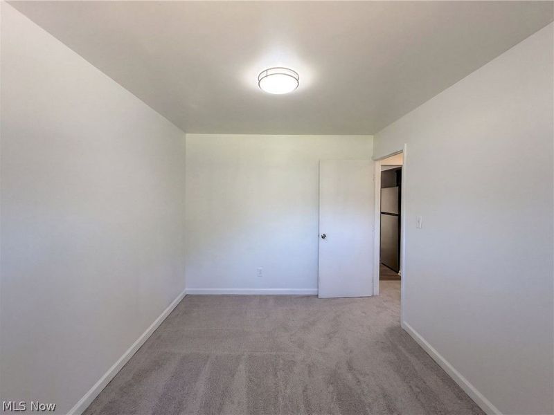 9022 Manorford Drive, Cleveland, OH 44130 Photo 8