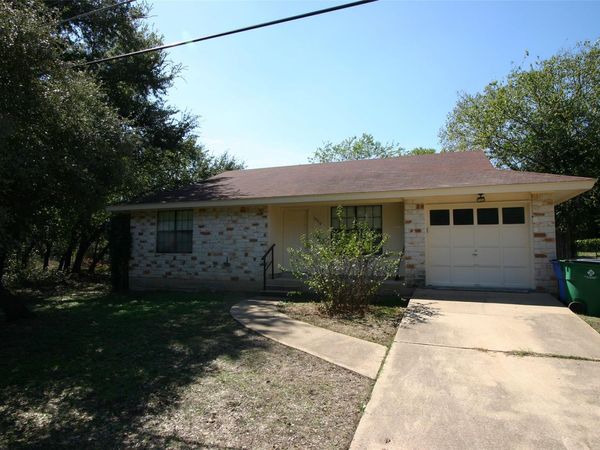10712 Sunny LN, Jonestown, TX 78645