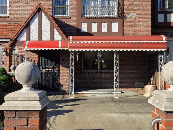 8834 Francis Lewis Boulevard , Jamaica, NY 11427