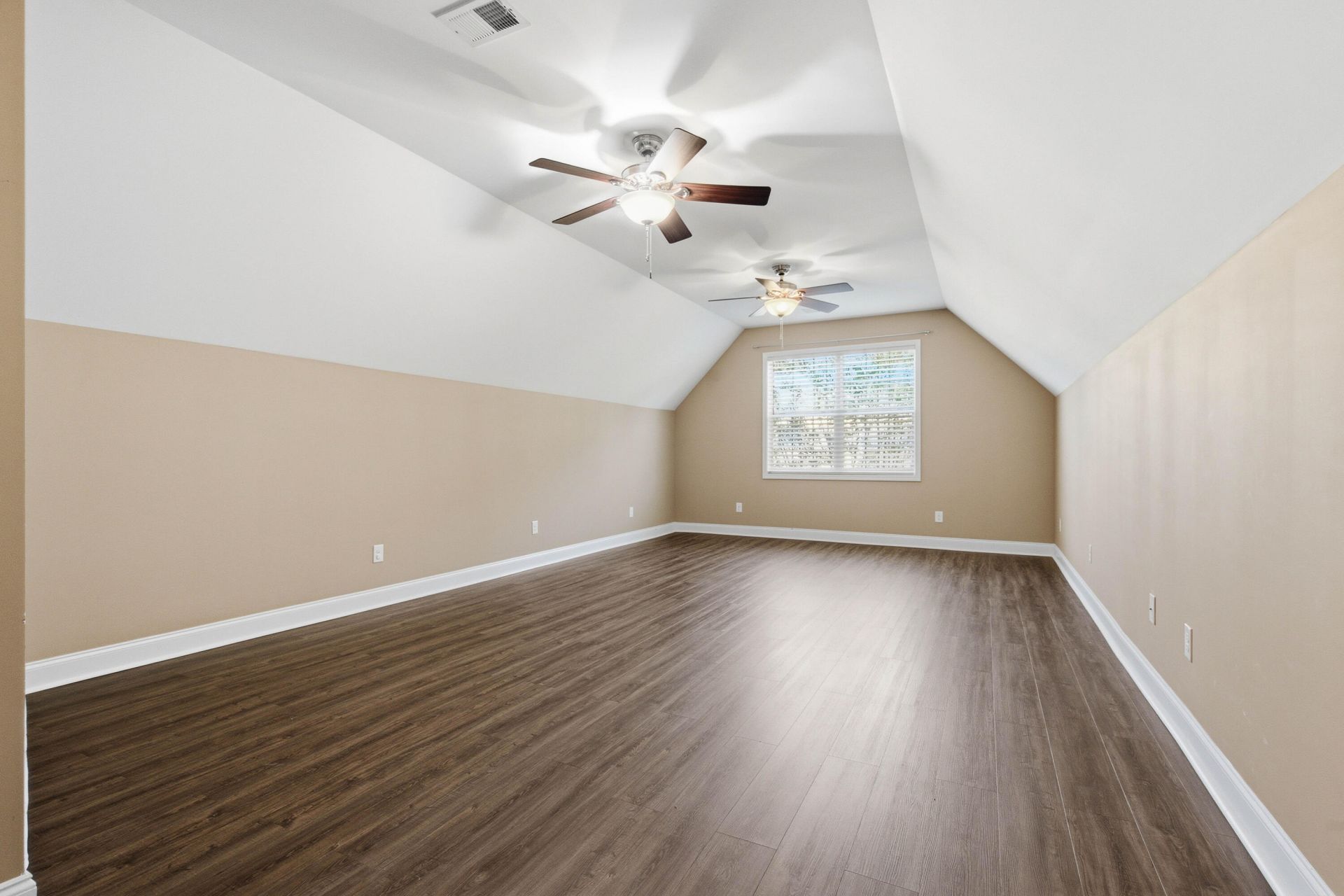 195 Donning Drive Photo 43