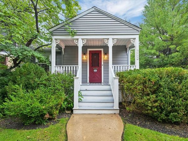 2509 Thayer Street, Evanston, IL 60201