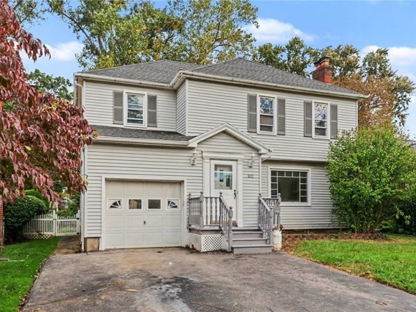 162 Simpson Road , Rochester, NY 14617