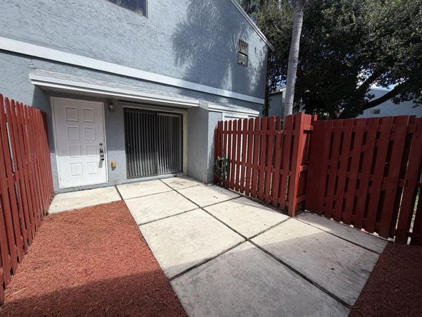 9 Crossings Circle, Unit D, Boynton Beach, FL 33435