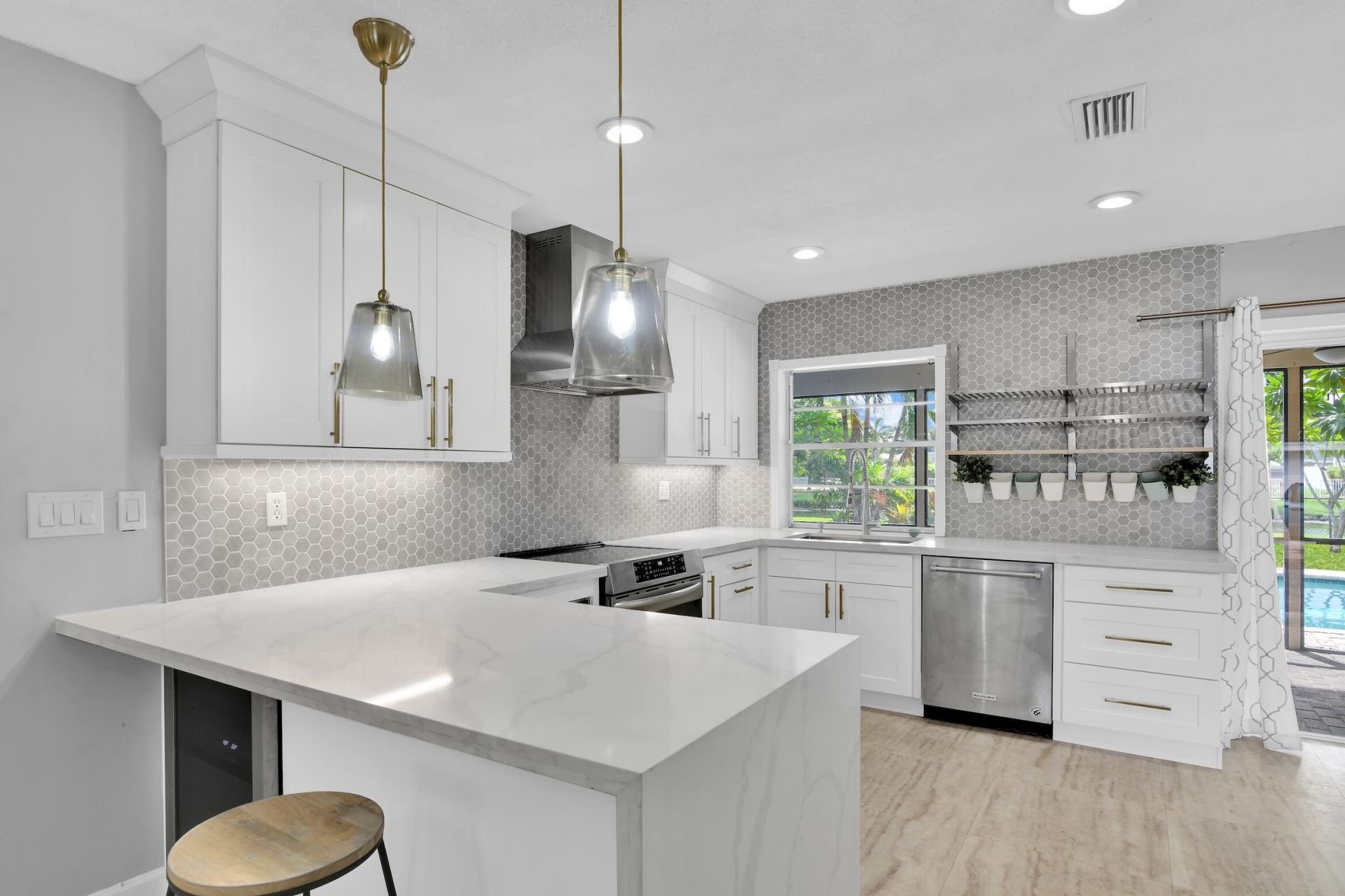 7470 NW 10th Court, Plantation, FL 33313 Photo