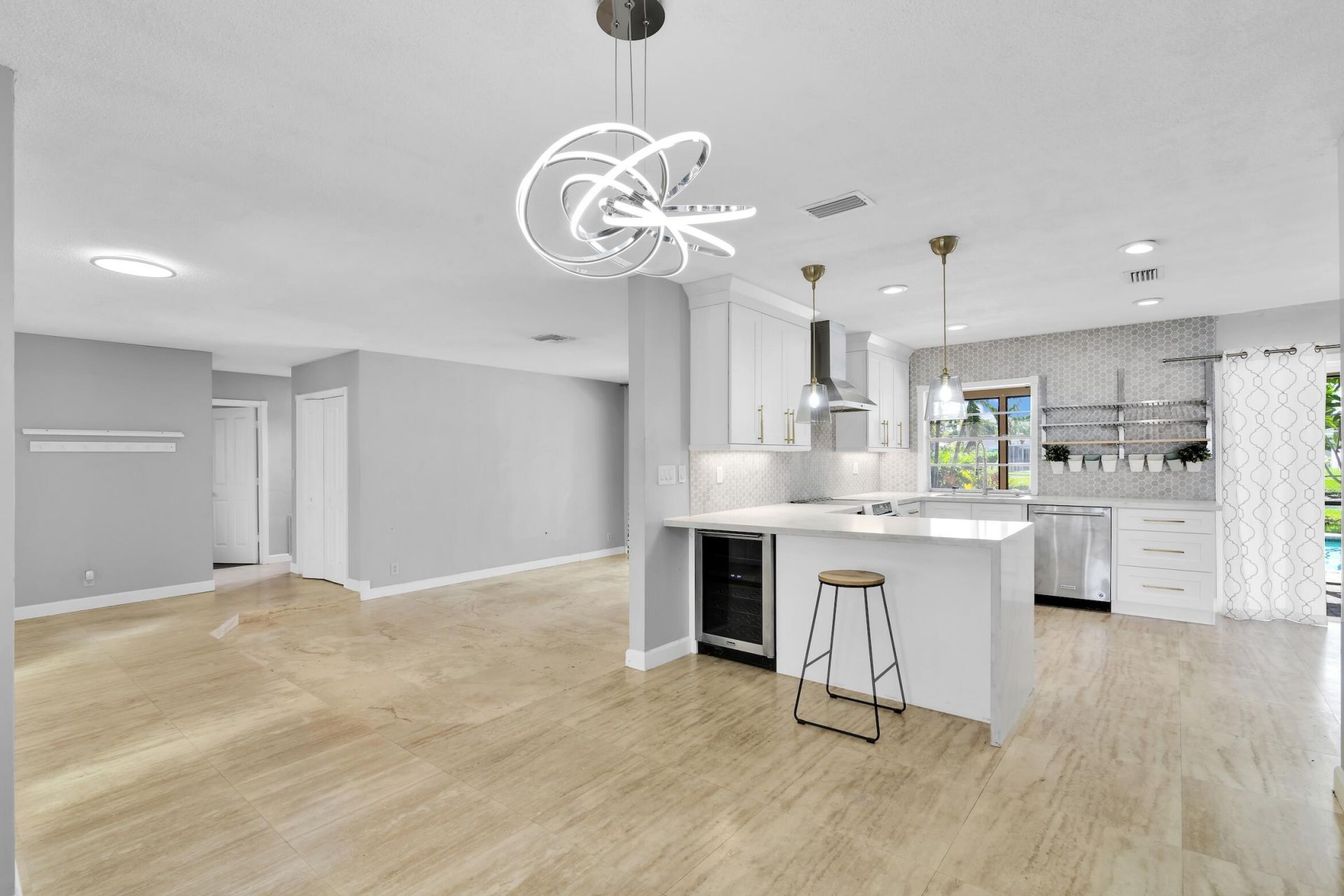 7470 NW 10th Court, Plantation, FL 33313 Photo