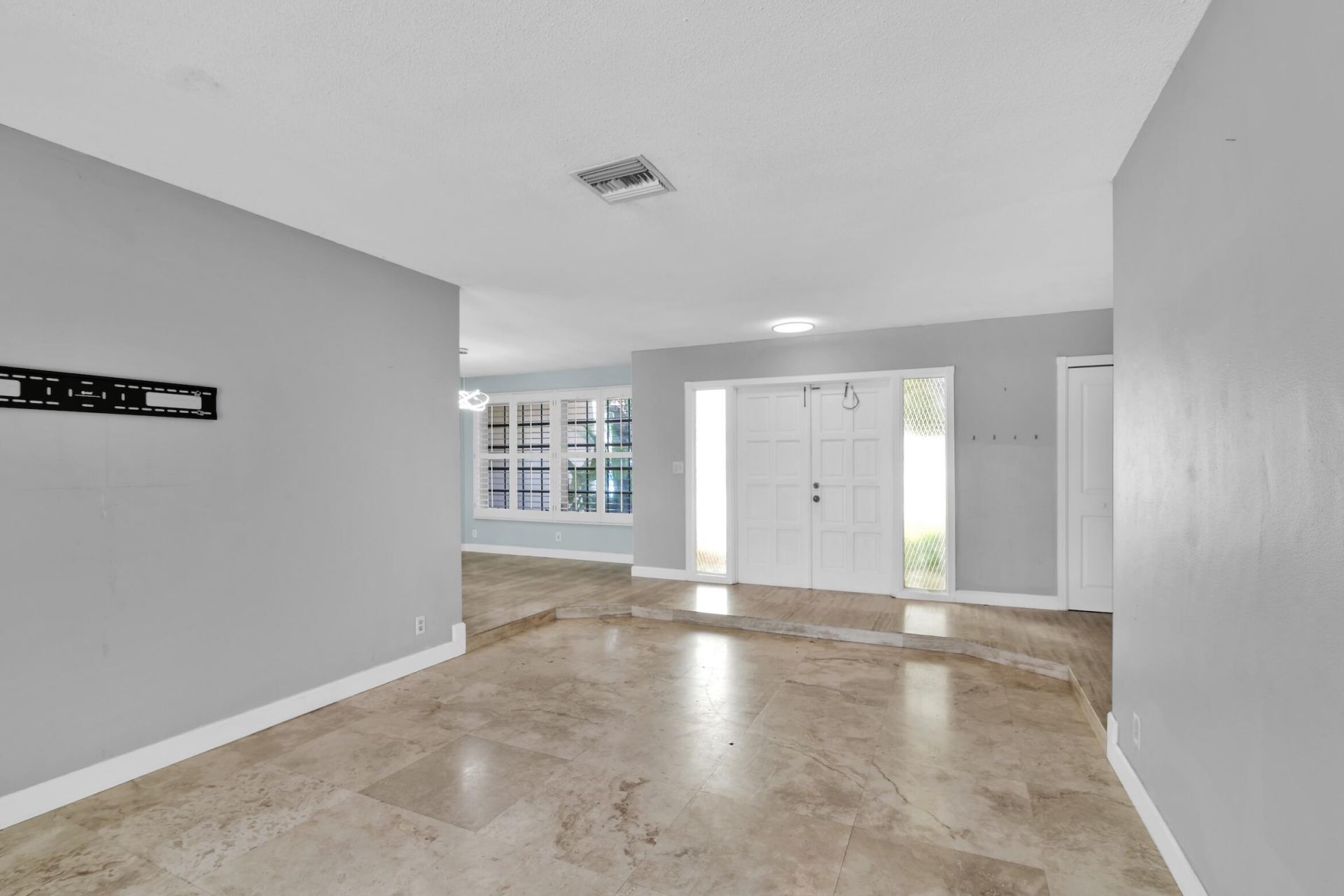 7470 NW 10th Court, Plantation, FL 33313 Photo