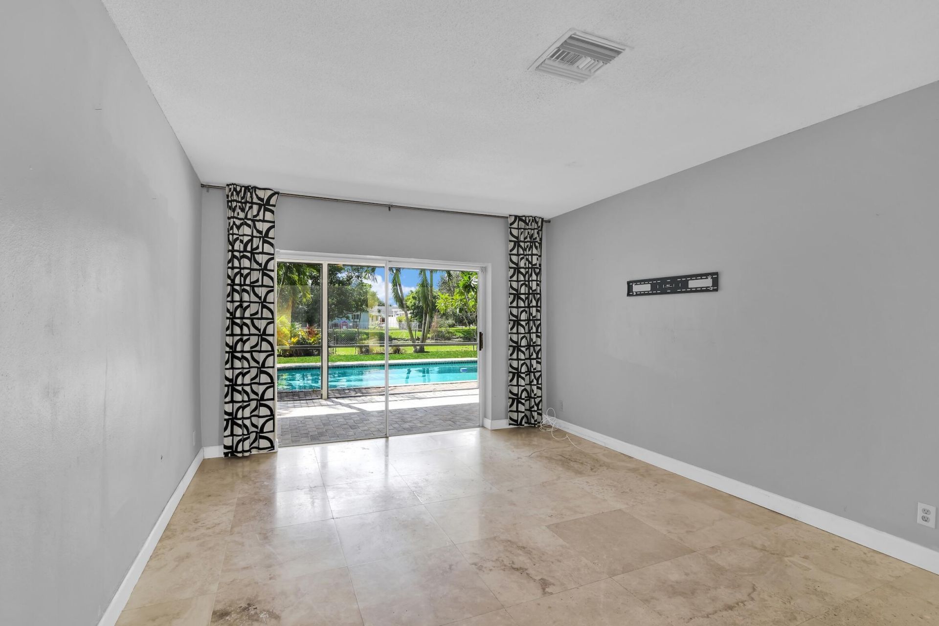 7470 NW 10th Court, Plantation, FL 33313 Photo