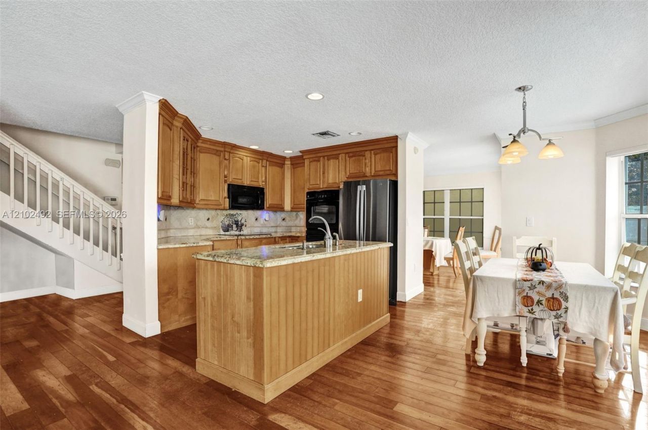 7860 NW 28th St , Margate, FL 33063 Photo