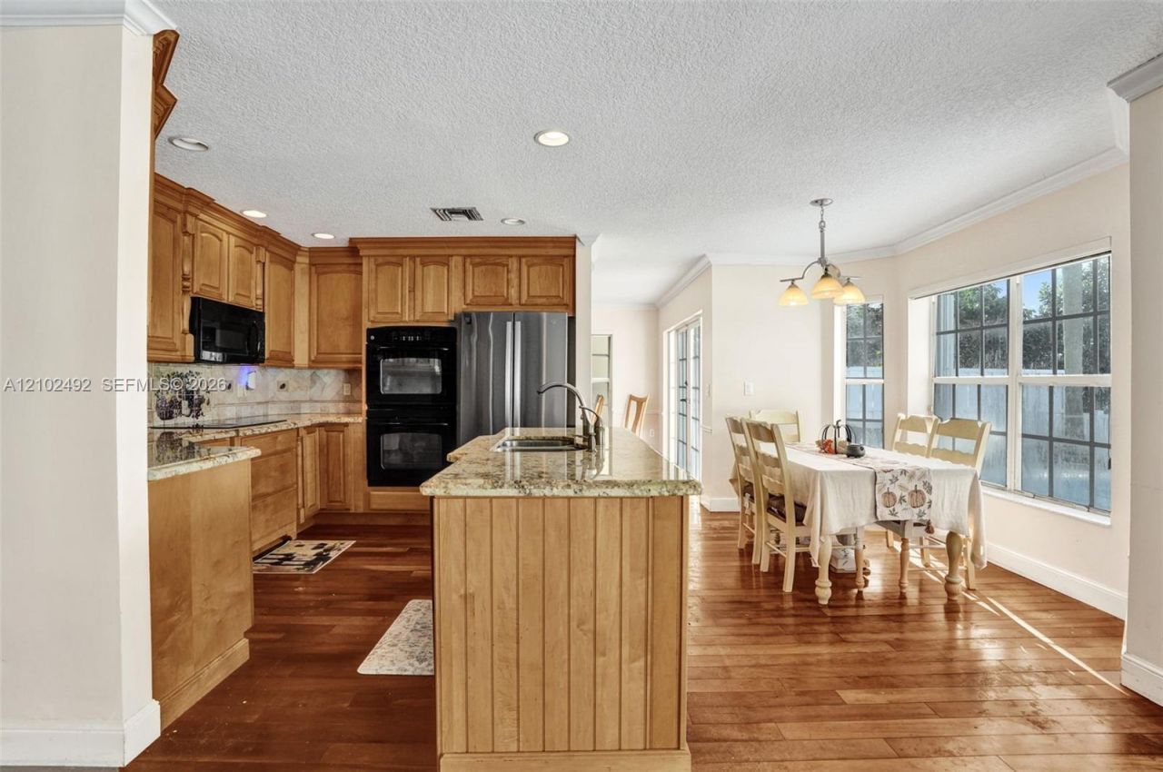 7860 NW 28th St , Margate, FL 33063 Photo
