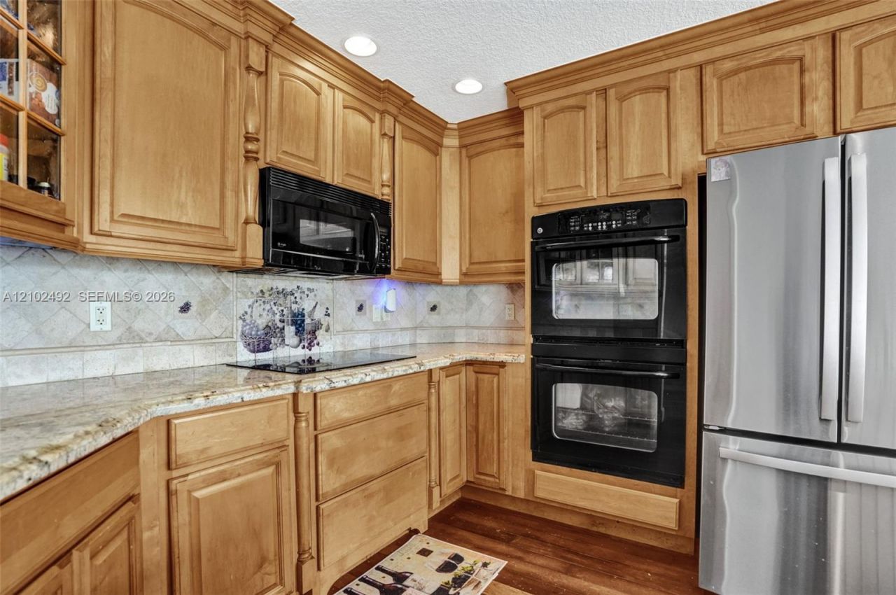 7860 NW 28th St , Margate, FL 33063 Photo