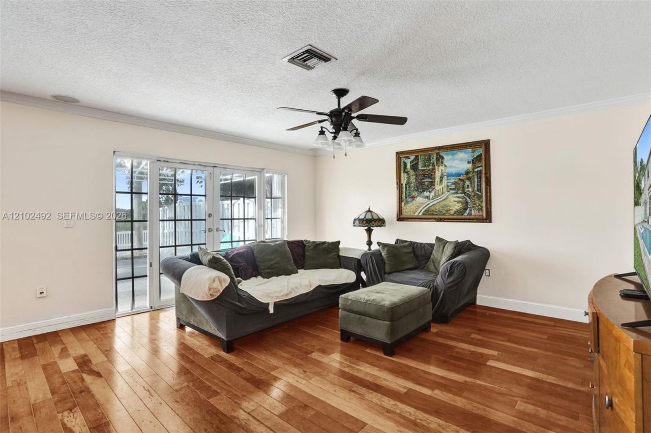 7860 NW 28th St , Margate, FL 33063 Photo