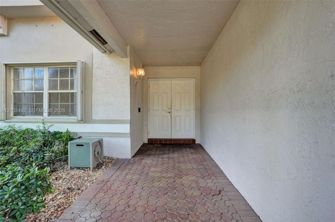7860 NW 28th St , Margate, FL 33063 Photo