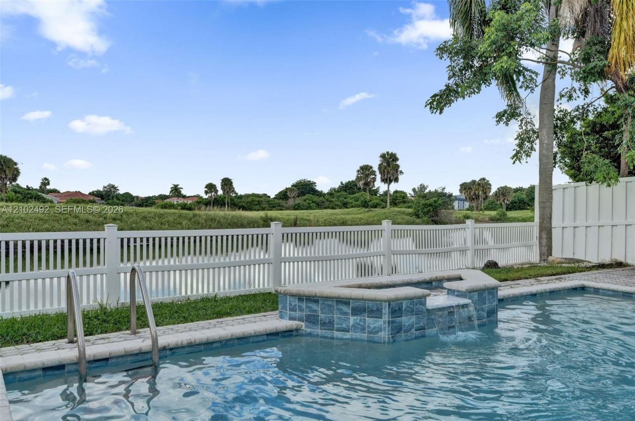 7860 NW 28th St , Margate, FL 33063 Photo