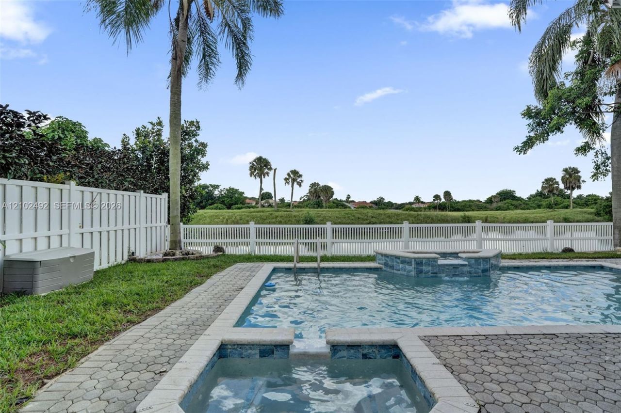 7860 NW 28th St , Margate, FL 33063 Photo