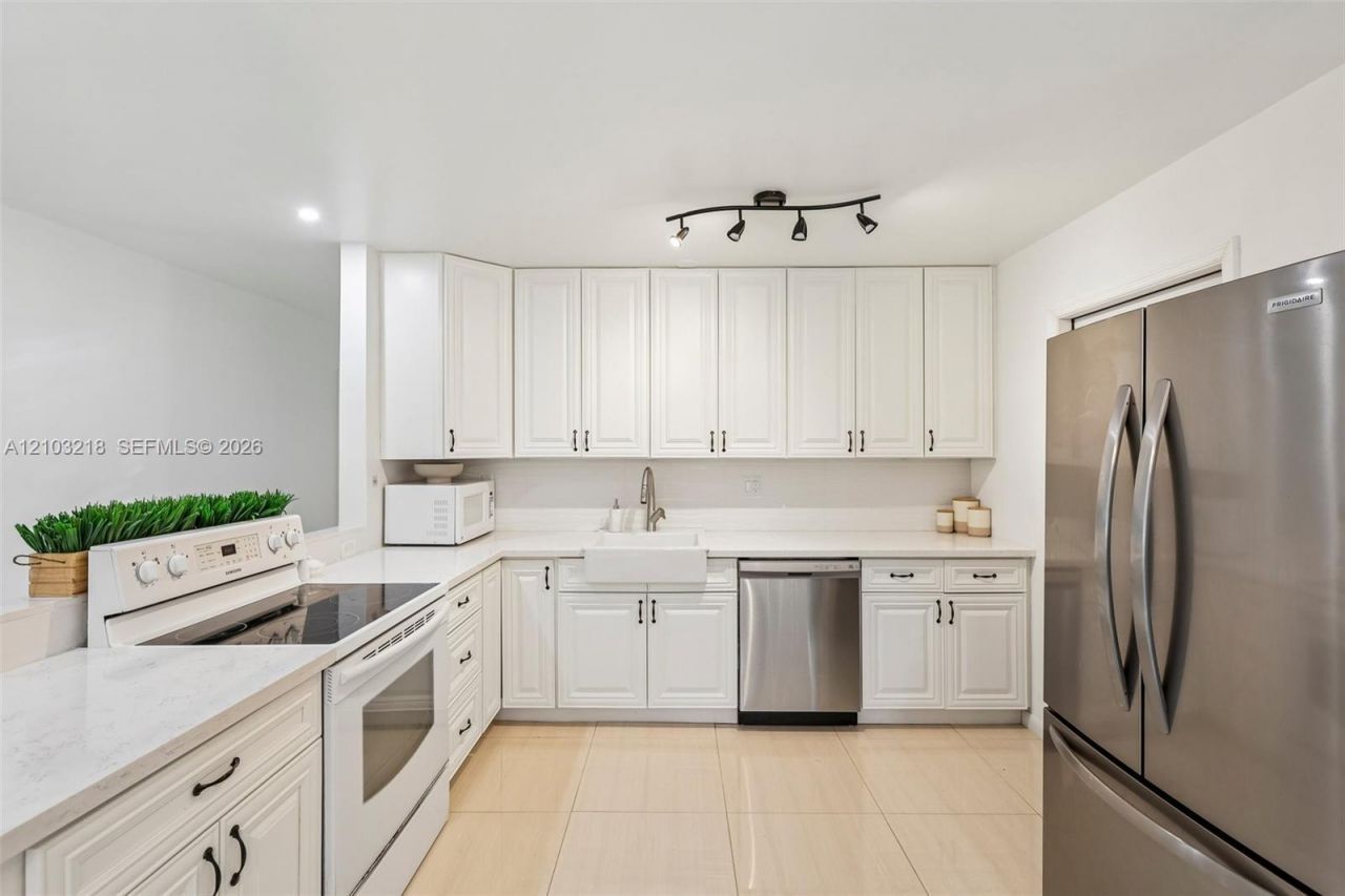 3721 W Valley Green Dr , Unit 48, Davie, FL 33328 Photo