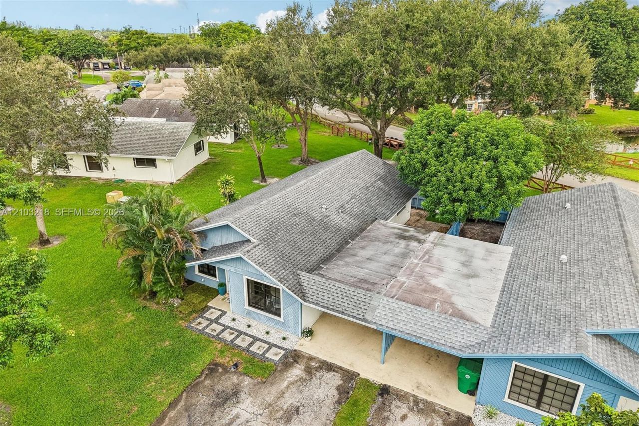 3721 W Valley Green Dr , Unit 48, Davie, FL 33328 Photo