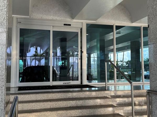 5055 Collins Ave , Unit 8N, Miami Beach, FL 33140