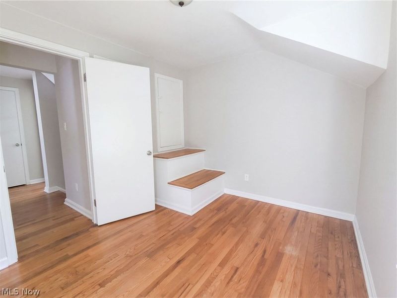 3659 Fenley Road, Cleveland, OH 44121 Photo 17