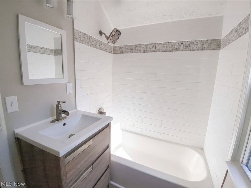 3659 Fenley Road, Cleveland, OH 44121 Photo 26