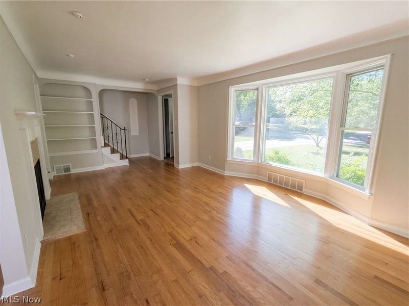 3659 Fenley Road, Cleveland, OH 44121 Photo 3
