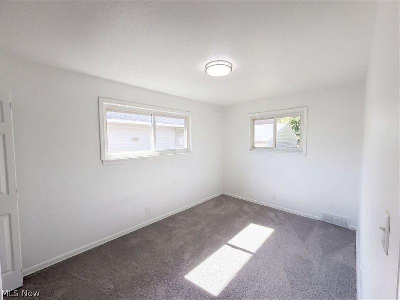 6076 Robert Drive, Brook Park, OH 44142 Photo 12