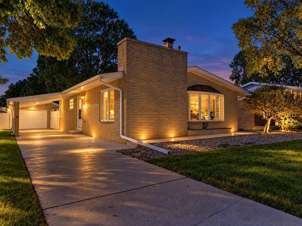 7236 Northcote Avenue , Hammond, IN 46324