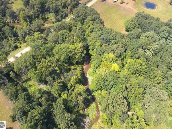 3706 Chippewa Road N, Coleman, MI 48618