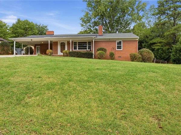 1420 Brookdale Drive , Asheboro, NC 27205