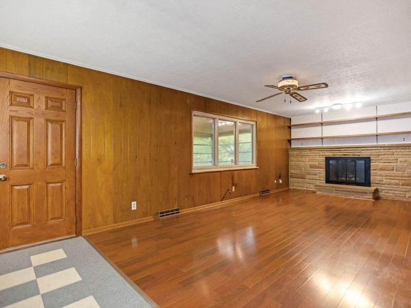 4787 Almont Drive , Columbus, OH 43229 Photo 30