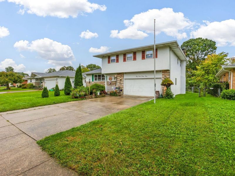 4787 Almont Drive , Columbus, OH 43229 Photo 6