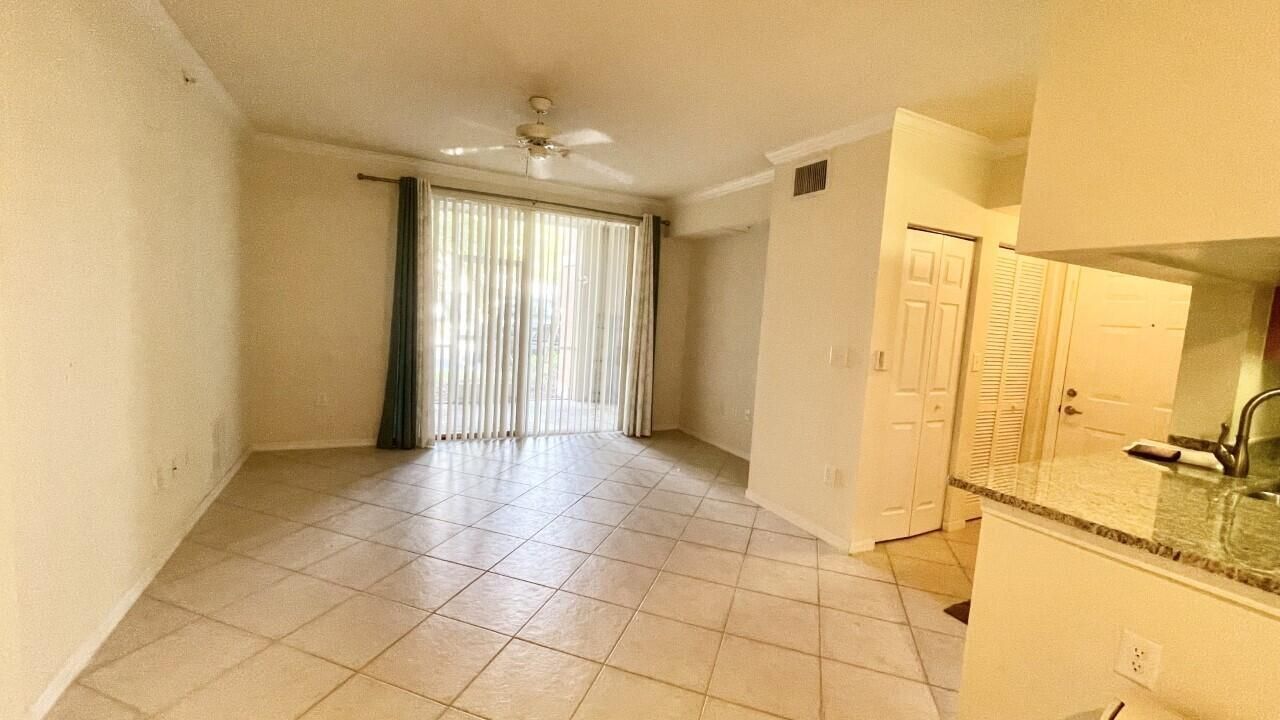 6530 Emerald Dunes Drive, West Palm Beach, FL 33411 Photo