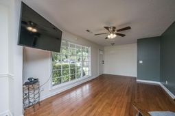 202 Loblolly Circle photo 4