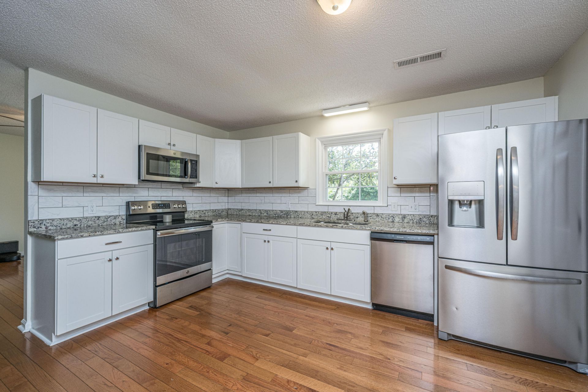 202 Loblolly Circle Photo 8