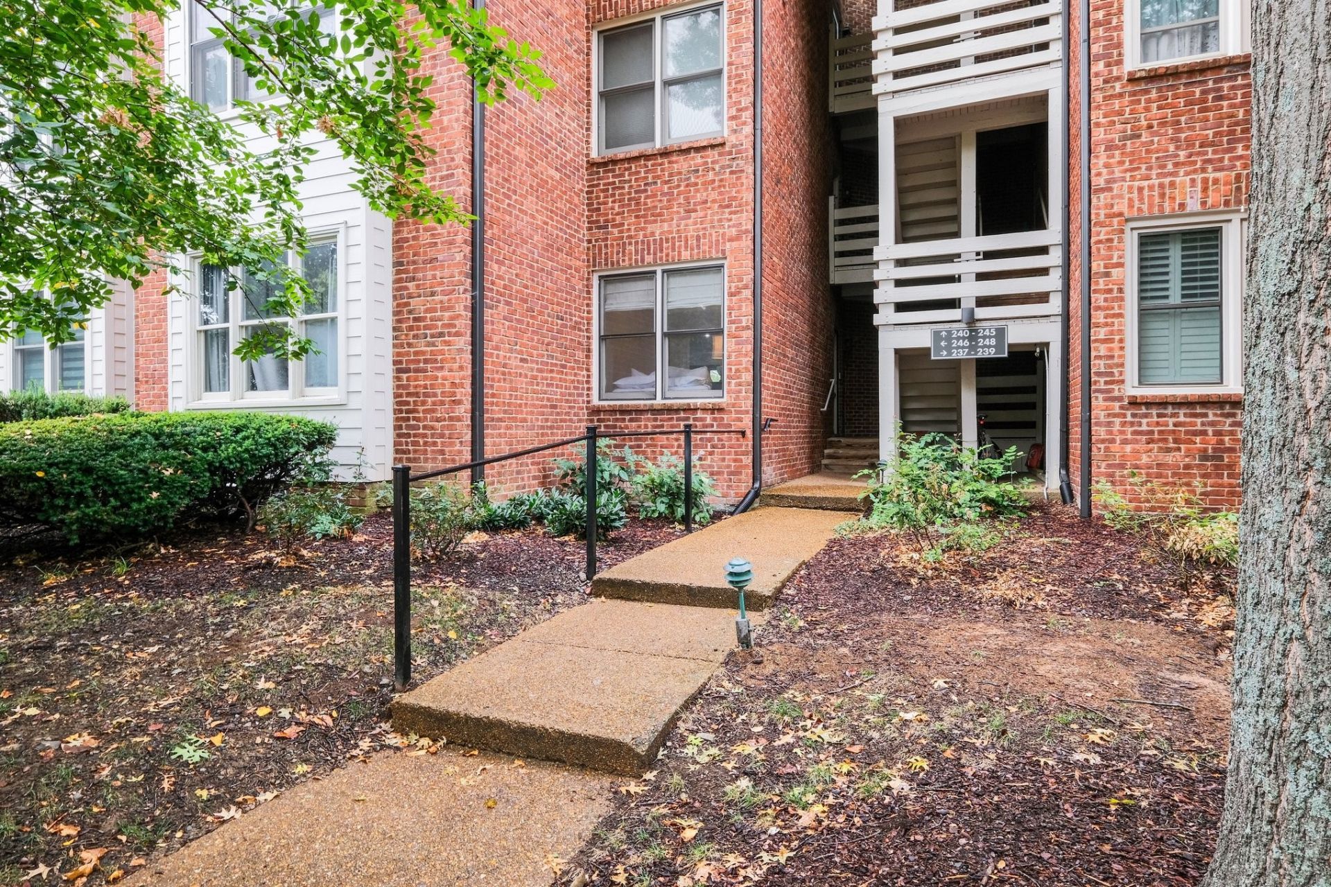 240 Boxmere Pl, Nashville, TN 37215 Main Photo