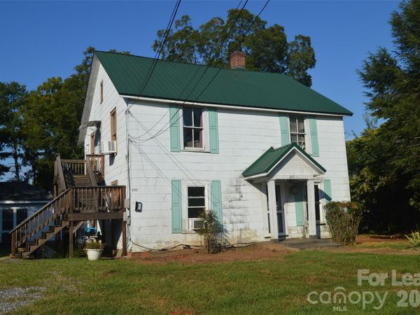 247 N Main Street , Troutman, NC 28166