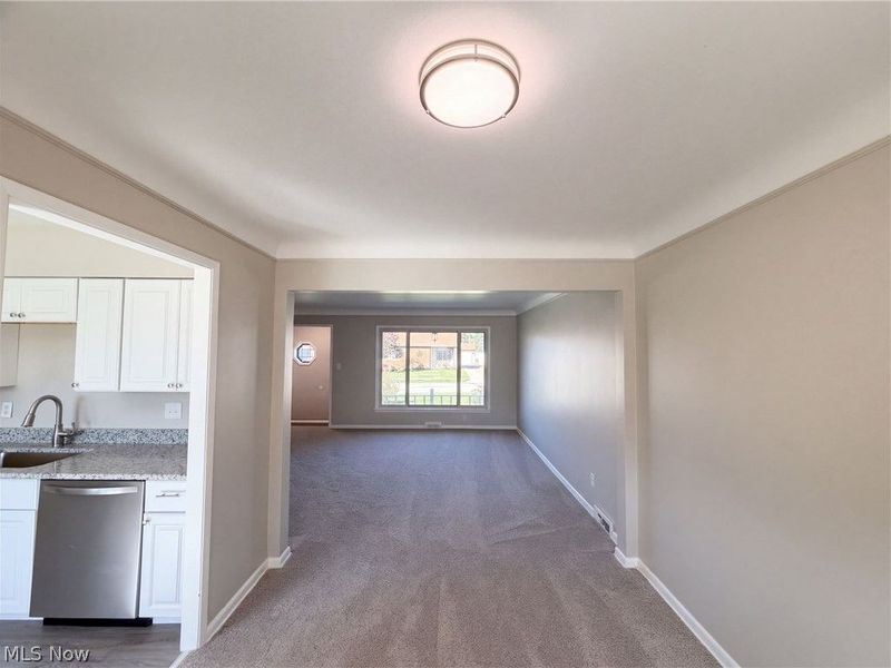 11301 Riveredge Drive , Parma, OH 44130 Photo 10