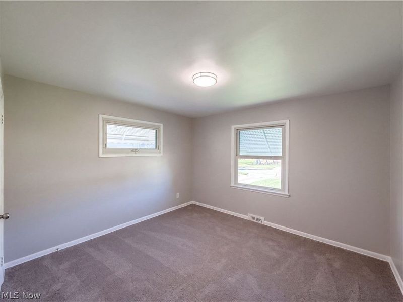 11301 Riveredge Drive , Parma, OH 44130 Photo 4