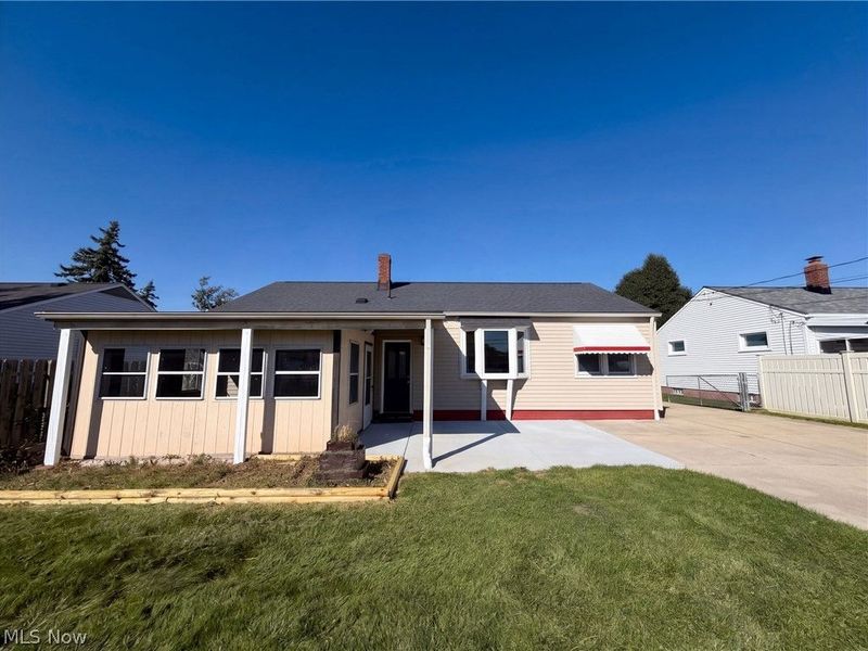11301 Riveredge Drive , Parma, OH 44130 Photo 5